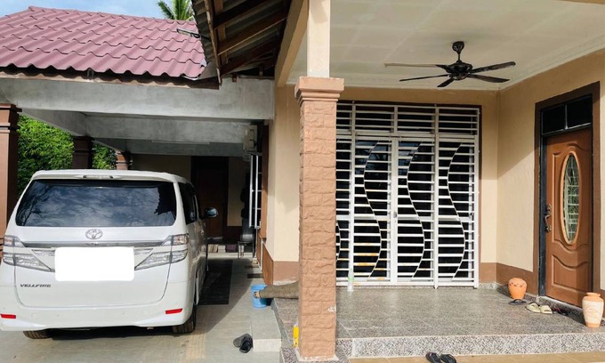 Kuala Terengganu House | House ∙ 4 bedrooms ∙ 15 guests