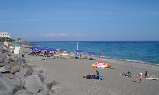 Recanati Apartment | House near the beach