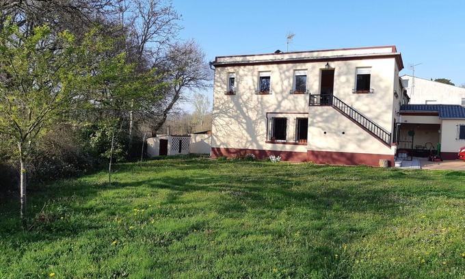 Cospeito House | House of Corbelle, in Galicia, Spain. Ideal for families and pets.