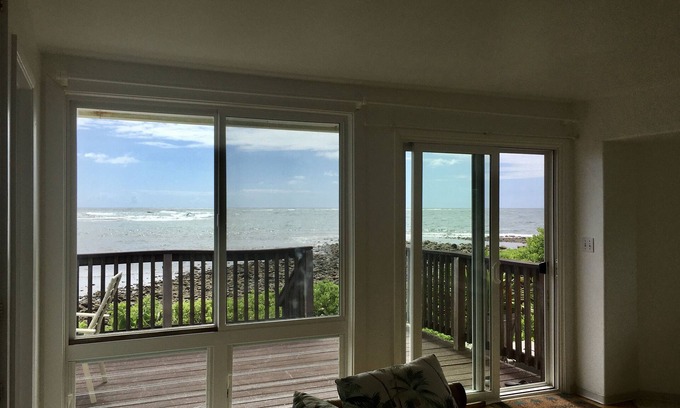 Hauula House | House of the Rising Sun - Hale O Kalahiki - Serene Oceanfront
