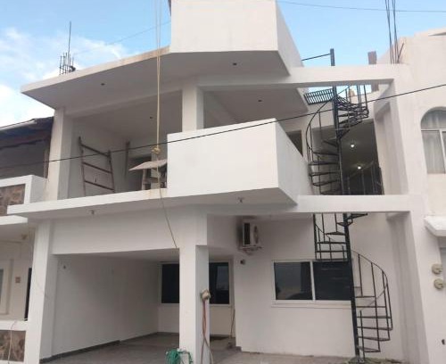 Manzanillo House | House on the Beach