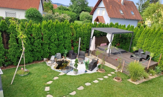 Fuerstenfeld House | House on the outskirts