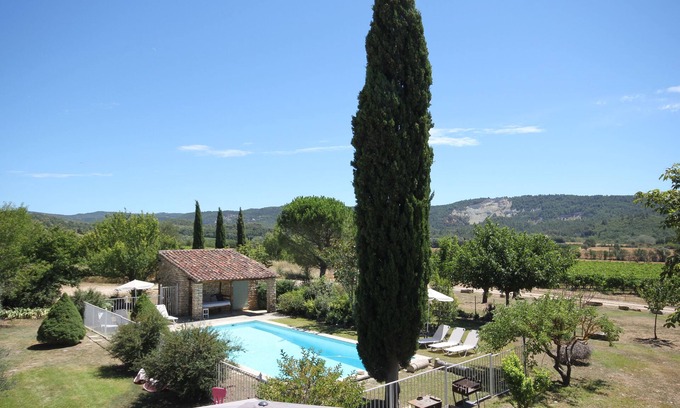 Rustrel Villa | house/villa - Rustrel en LUBERON