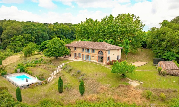 Lezat-sur-Leze Other | House with character