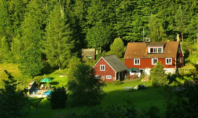 Arkelstorp House | House with pool in the middle of nature!