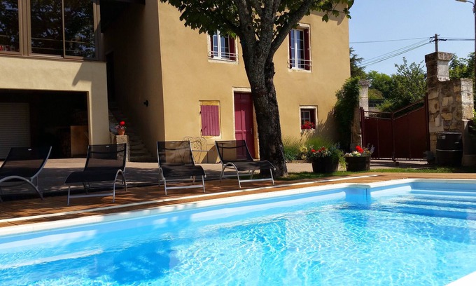 Chenoves Cottage | House with private pool in South Burgundy - between Chalon/Saône and Cluny