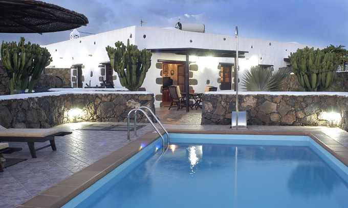 Guime House | House with private pool in Lanzarote