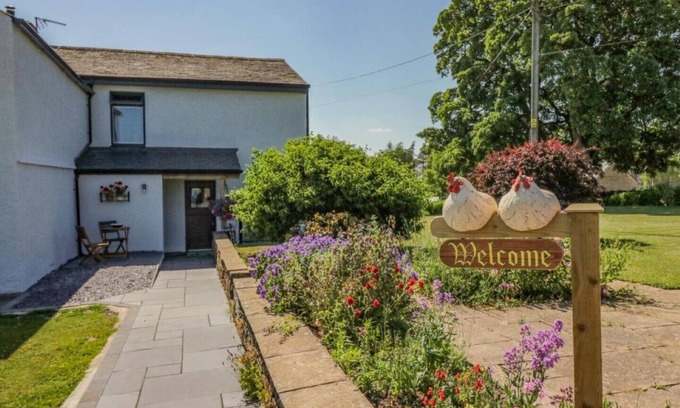 Welton Cottage | How Hill Farm Cottage