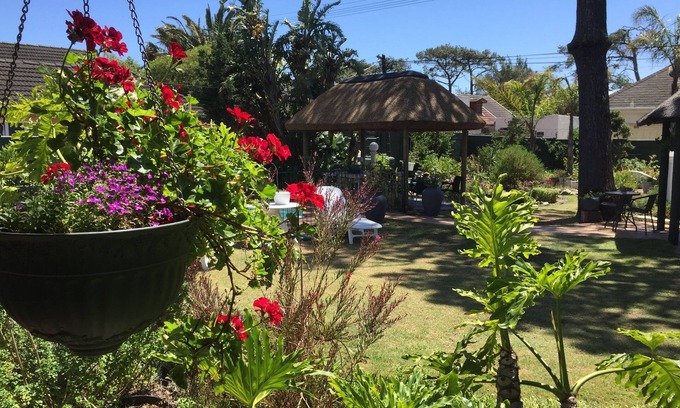 Pinelands Bed & Breakfast | Howard's End Manor