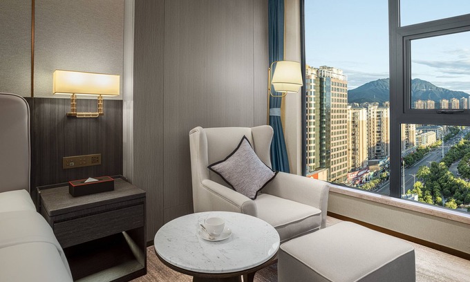 Hecheng District Hotel | Hua Tai Phoenix Hotel