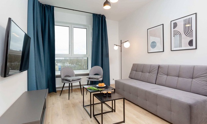 Zoliborz Apartment | Hubnera 1 | Bright Studio | Parking | Balcony