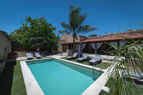 Anogyra Villa | Hubstay - To Palati Villa with Private Pool Anogyra