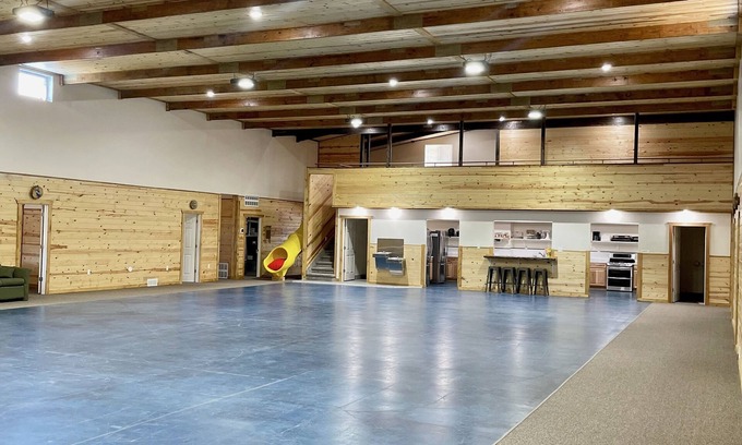 Lava Hot Springs House | Huge Lodge in Lava Hot Springs, Idaho 10 bedrooms sleeps 40+