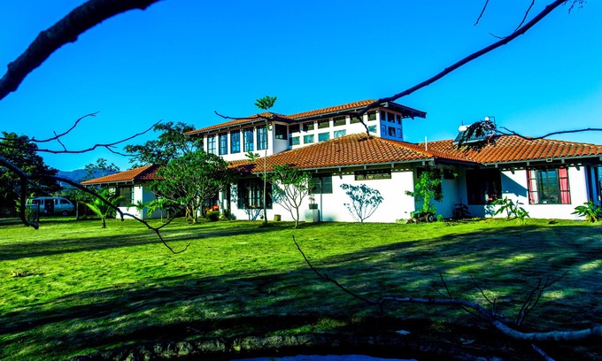 Atenas House | Huge Spanish Villa with Volcano views, surrounded by nature and wildlife.
