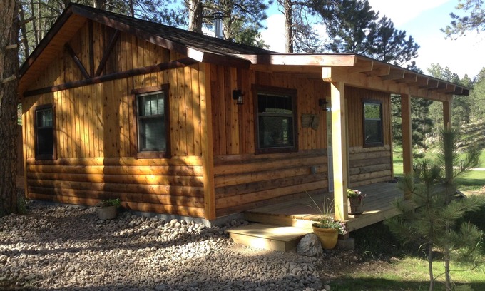 Custer Cabin | HUNTER'S CABIN, Perfect in every way for your Black Hills getaway, near Custer