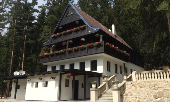 Sokolov Hotel | Hunting Lodge Vitkov