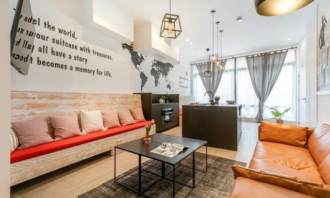 Ieper Apartment | Huswell - Colorful apartment in the center of Ypres