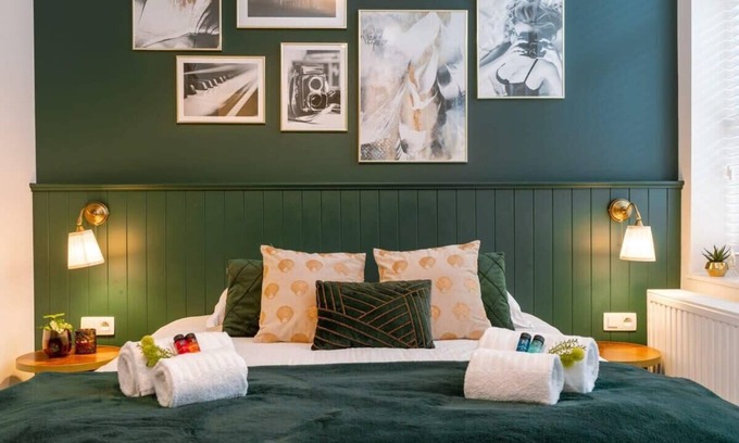 Historical Center Bruges Apartment | Huswell - Stylish studio in the heart of Bruges