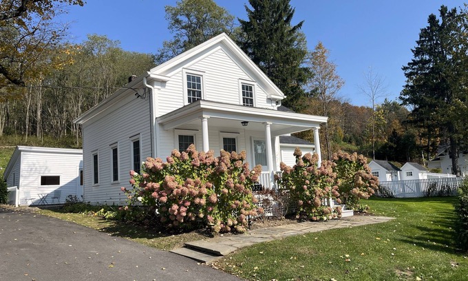 Morris House | Hyde House - Vacation in the lap of luxury in Morris NY ~ HEATED SALTWATER POOL