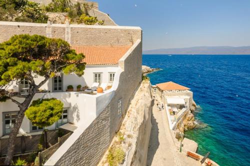 Hydra Hotel | Hydrea Exclusive Hospitality
