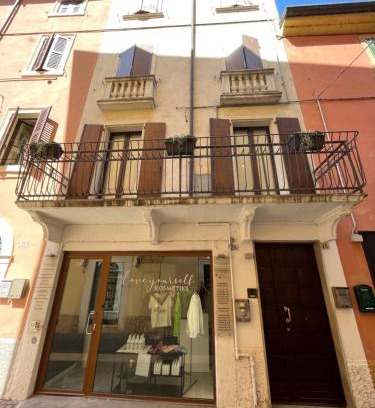 Peschiera del Garda City Centre House | I Bastioni Rooms