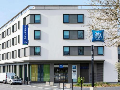 Montigny-le-Bretonneux Hotel | ibis budget Saint Quentin Yvelines - Vélodrome