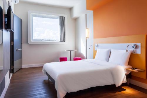 Pindamonhangaba Hotel | ibis budget Pindamonhangaba