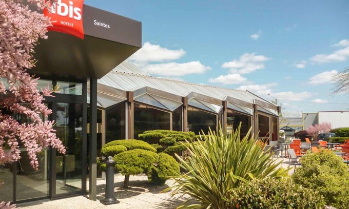 Saintes Hotel | ibis Saintes