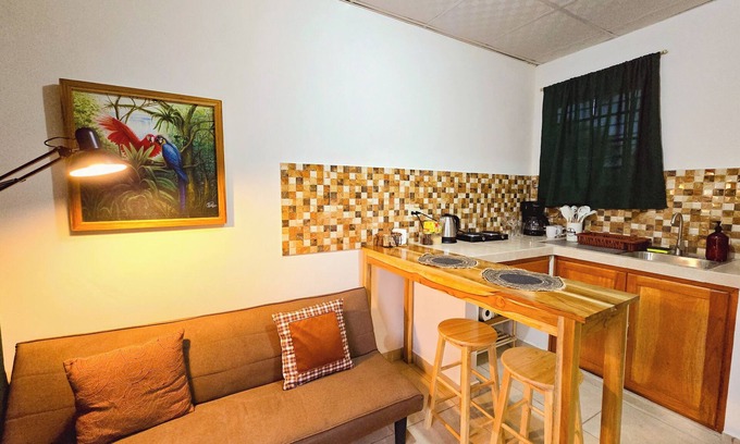 David Apartment | Ideal apartment for business trips near the center of David, with kitchen!
