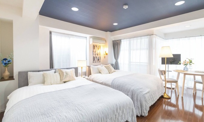 Sennichimae Apartment | Ideal Dotonbori location 2 beds for up to 4 pax - South Point/Osaka Ōsaka
