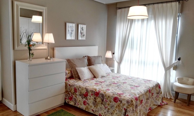 Algorta Apartment | Ideal families. Wifi, bus at the door, area without OTA, beach nearby