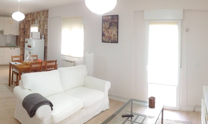 La Latina Condo | Ideal for families and friends. Enjoy Madrid and its largest park.