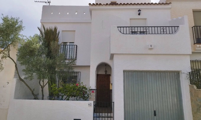 Nijar House | Ideal house for couples and families