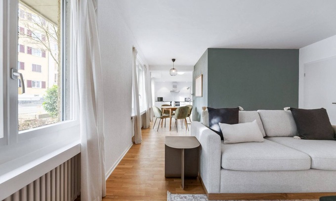 Oerlikon Apartment | Ideal Oerlikon 3.5 Room w/Storage, 1min to Train Station, by Blueground