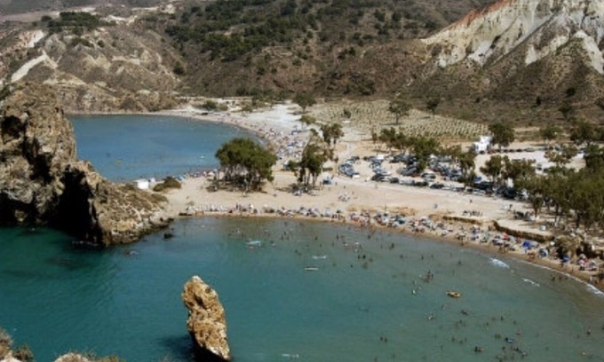 Marsa Ben M'Hidi House | Ideally located, nice beach house 5 km