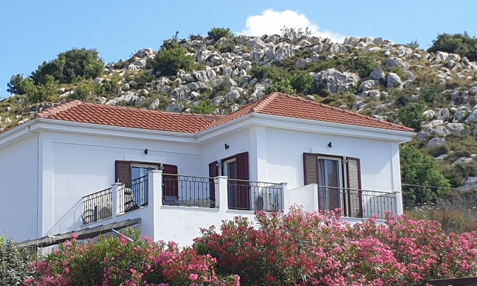 Favatata Villa | Ideally situated villa with private pool Lixouri Kefalonia.
