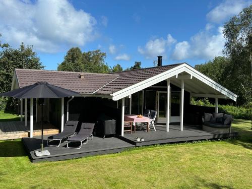 Rageleje House | Idyllic Cabin close to Beach & Amazing Nature