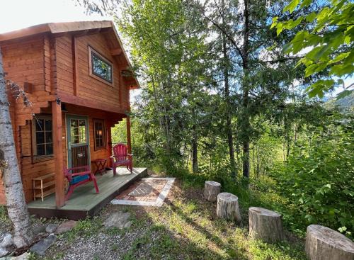 Nelson House | Idyllic Cabin Retreat Only 5 Minutes Away From Nelson