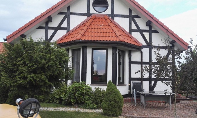 gmina Bedzino House | Idyllic in the middle of nature on the banks of Lake Jamnosee, For families with dogs