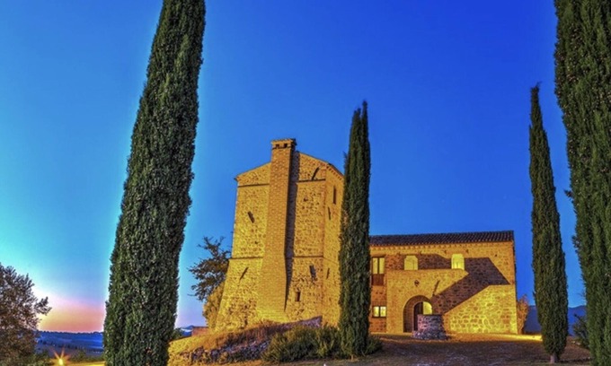 Acquasparta Villa | Idyllic privacy - 360° views, pool, air conditioning, pizza oven & bocce court