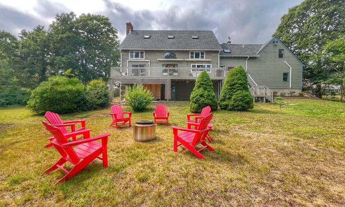 South Dennis House | Idyllic Retreat, Swan Pond Views