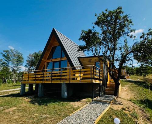 Valea Mare-Pravat House | IezerVenture Cabins - ChiangMai