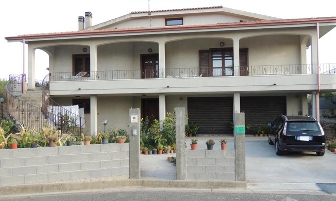 Uras Bed & Breakfast | Il Nuraghe