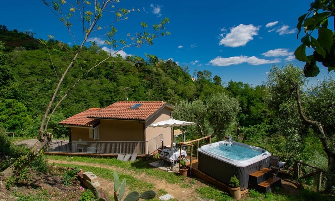 Macchino House | Il Paradiso by Interhome
