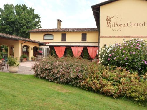 Casalbuttano ed Uniti Hotel | il PoetaContadino