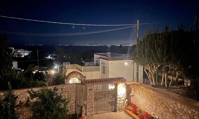 Tiberio Bed & Breakfast | Il Portico BB Capri