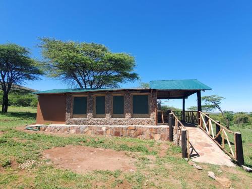 Maasai Mara Bed & Breakfast | ilkerin camp maasai mara