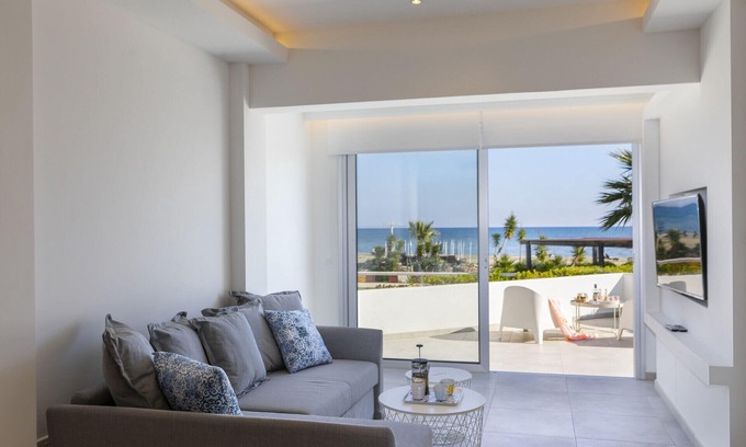 Larnaca Apartment | Imagine You and Your Family Renting this Perfect Beachfront Apartment, Larnaca Apartment 1388