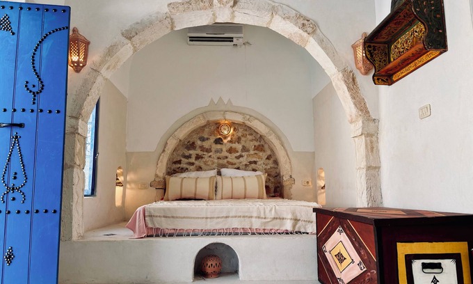 Erriadh House | Immerse Yourself in Authentic Charm: Stay at traditional Houch Yasmine