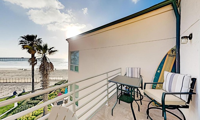 Imperial Beach Apartment | Imperial Beach Club Unit 303